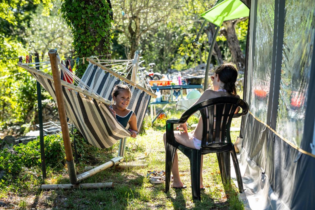 Charmant Camping Familiale 3 Etoiles Vue 360 Plage Piscine A Debordement Empl Xxl لابوم المظهر الخارجي الصورة