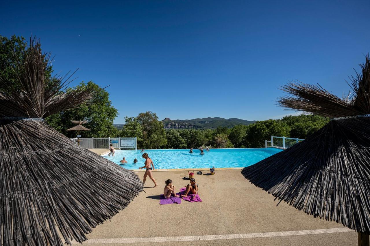 Charmant Camping Familiale 3 Etoiles Vue 360 Plage Piscine A Debordement Empl Xxl لابوم المظهر الخارجي الصورة