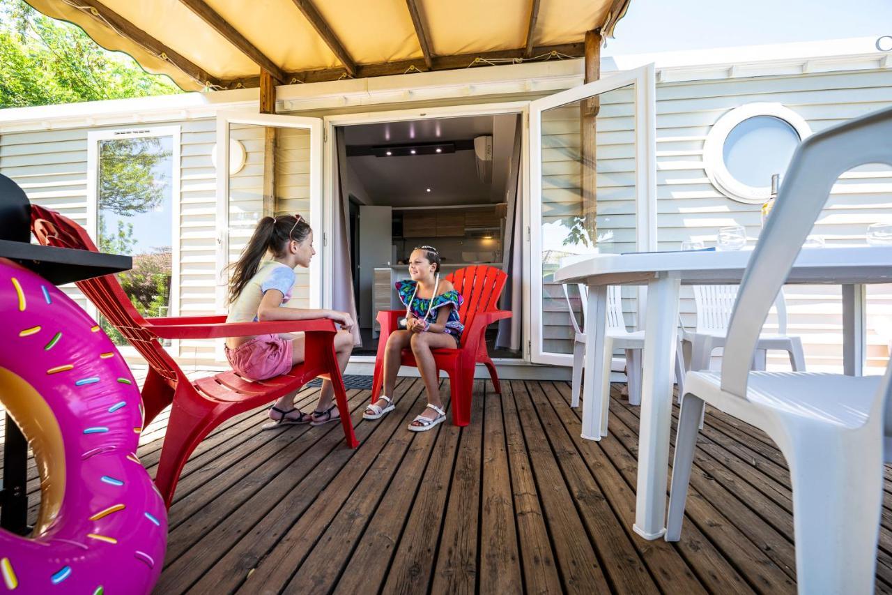 Charmant Camping Familiale 3 Etoiles Vue 360 Plage Piscine A Debordement Empl Xxl لابوم المظهر الخارجي الصورة